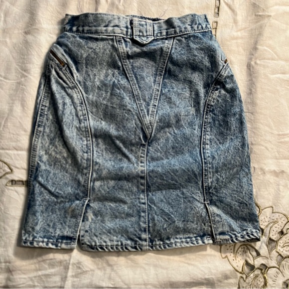 Vintage stone washed jeans skirt - Picture 2 of 3